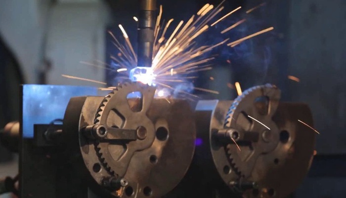 thuc day phat trien nganh co khi