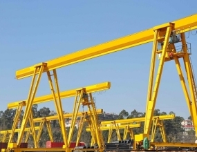 Cổng trục 5 tấn giá rẻ                        