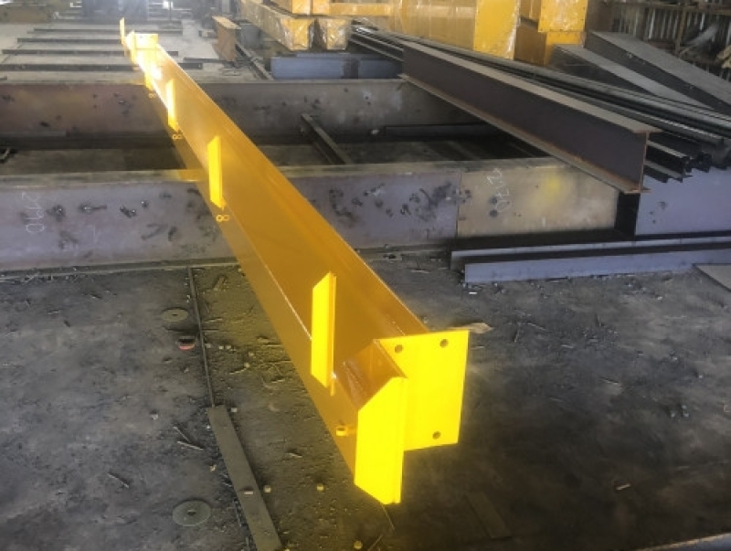 Vì sao các nhà xưởng, khu công nghiệp cần thiết kế cầu trục nâng hạ?