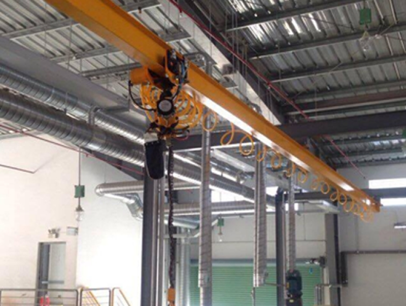 Cầu Trục Sử Dụng Palang Khí