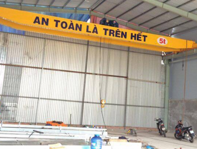 Cầu Trục Dầm Đôi 5 Tấn Khẩu Độ 13 M